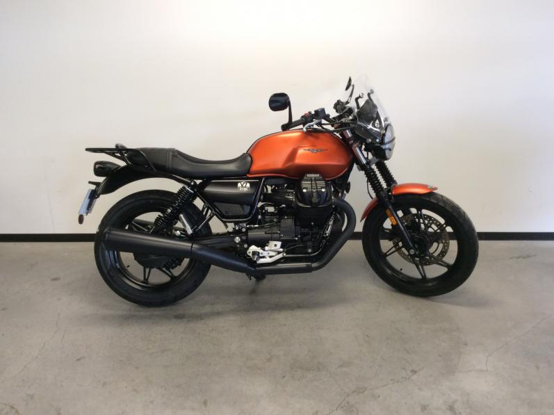 MOTO GUZZI V7 STONE 