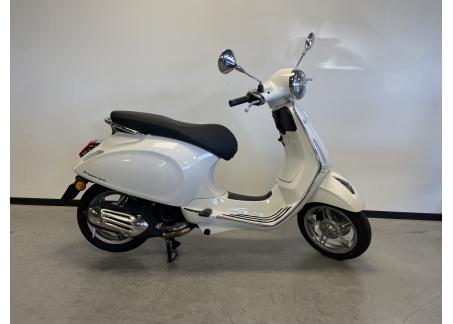 VESPA PRIMAVERA 50 