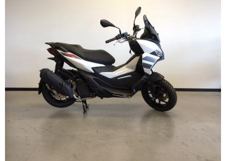 APRILIA SR 125 GT 2025