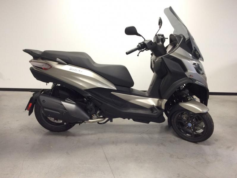 PIAGGIO MP3 400