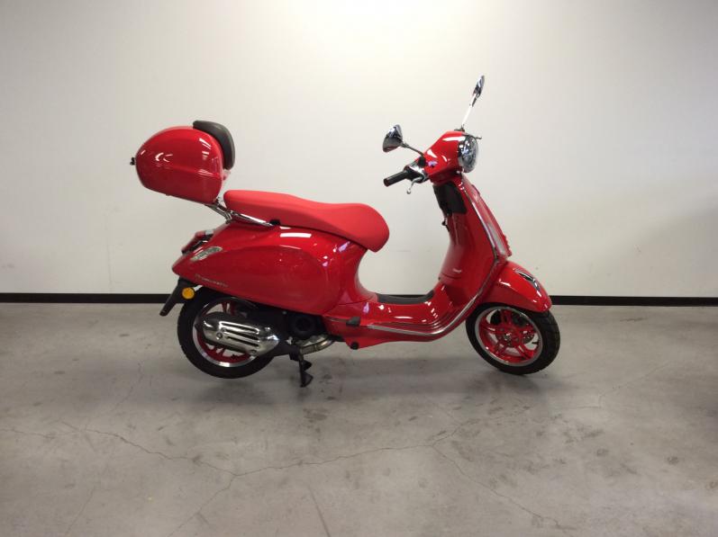 VESPA PRIMAVERA 50 RED EDITION - OFFRE SPECIALE 