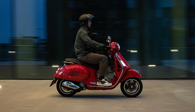 photo des gammes de moto Vespa